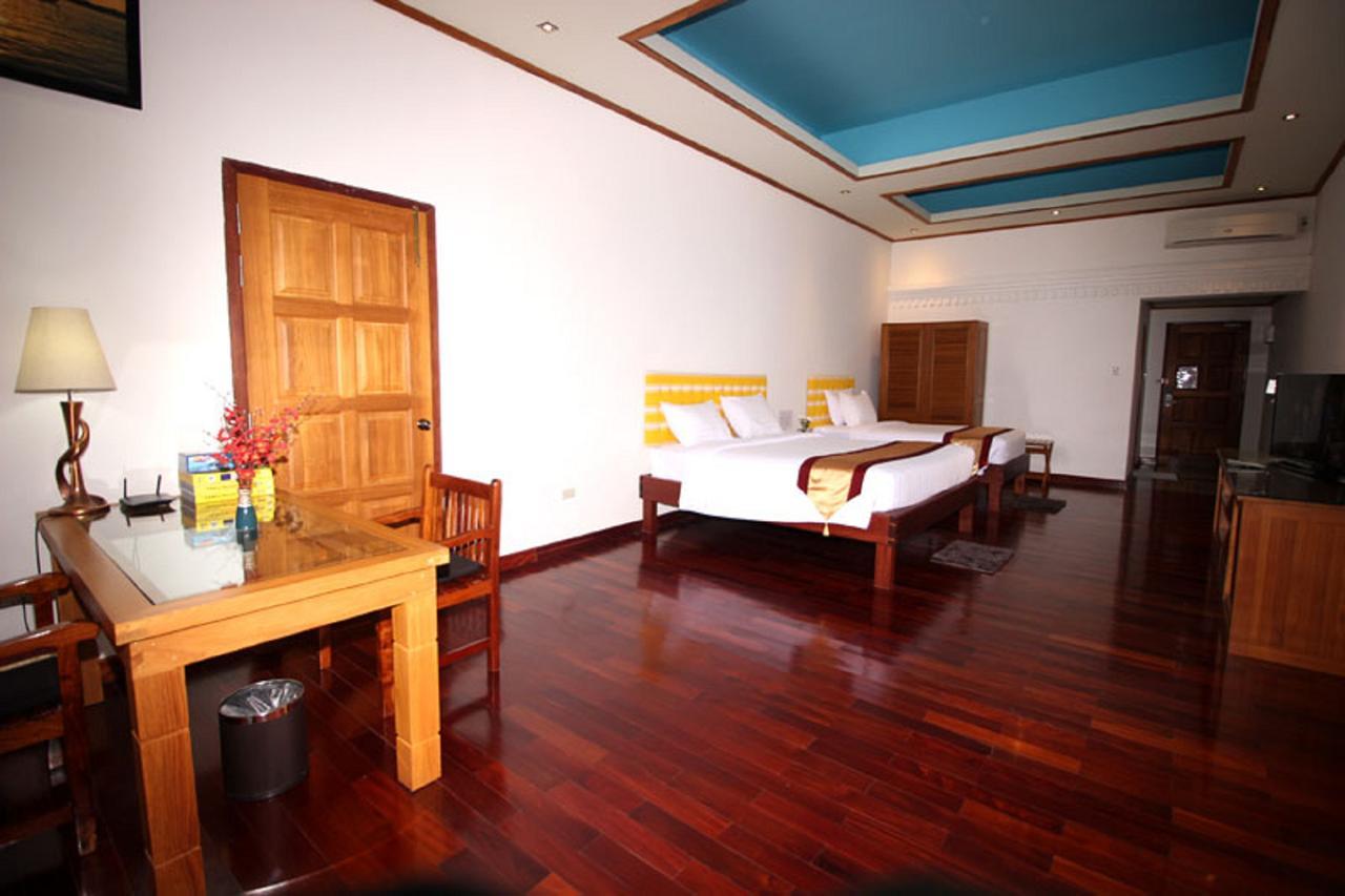 Myanmar Life Hotel Yangon Esterno foto