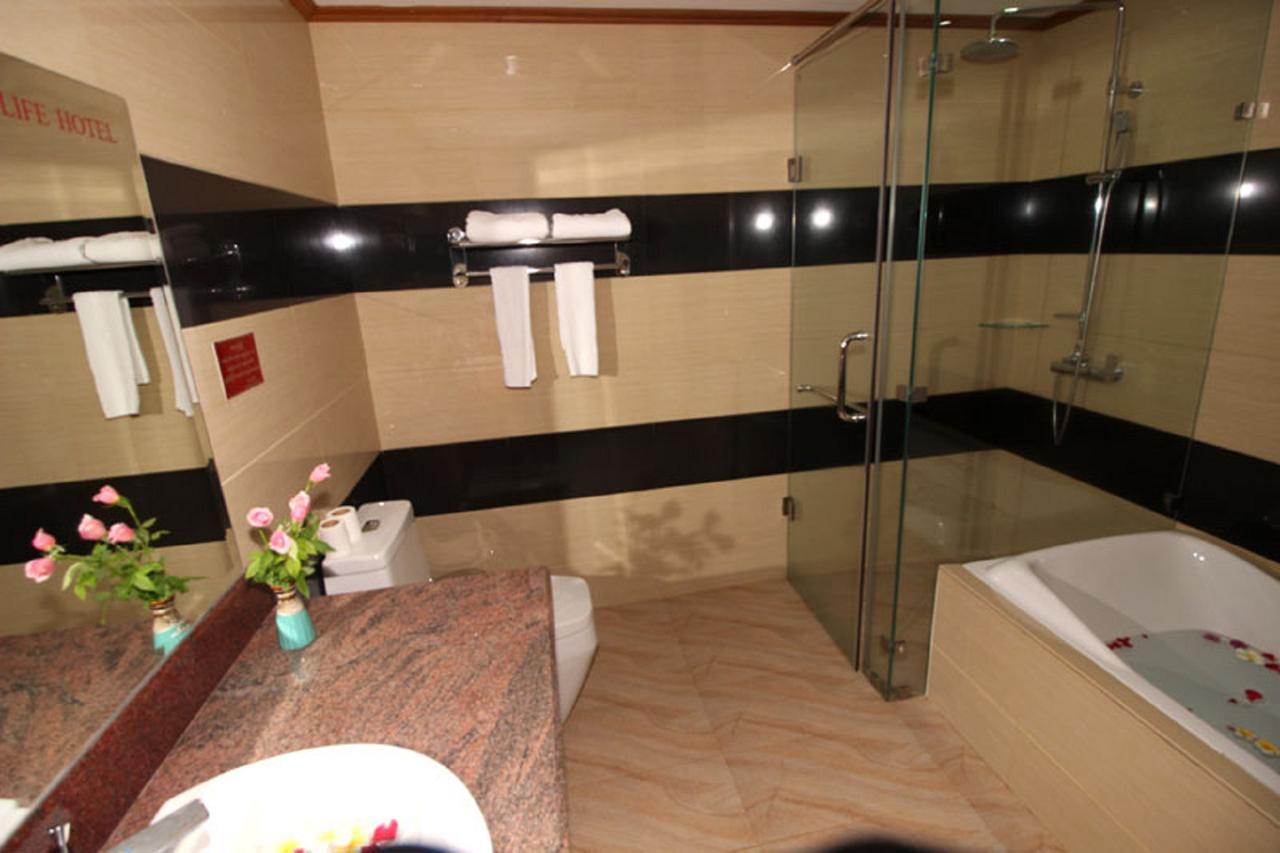 Myanmar Life Hotel Yangon Esterno foto